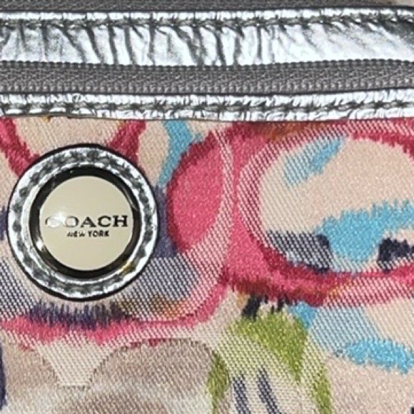 Coach Wallet - Picture 3 of 9